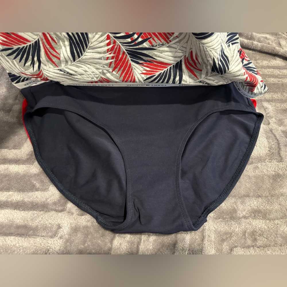 Tommy Hilfiger Classic Cotton Logo Bikini | 3 Pack | Apple Red/ Navy/ Mini Palms - Picture 3 of 5